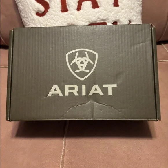 Ariat Women’s Brown Leather Loafers - Picture 6 of 8